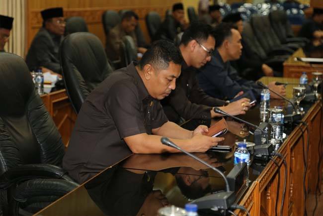 Ini Dia, Koreksi Sejumlah Fraksi DPRD Bengkalis dan Jawaban Pj. Bupati di Sidang Paripurna APBD 2016