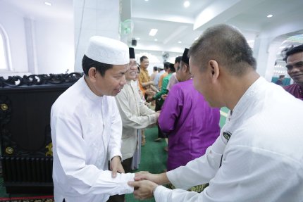 Pelepasan CJH Universitas Islam Riau 