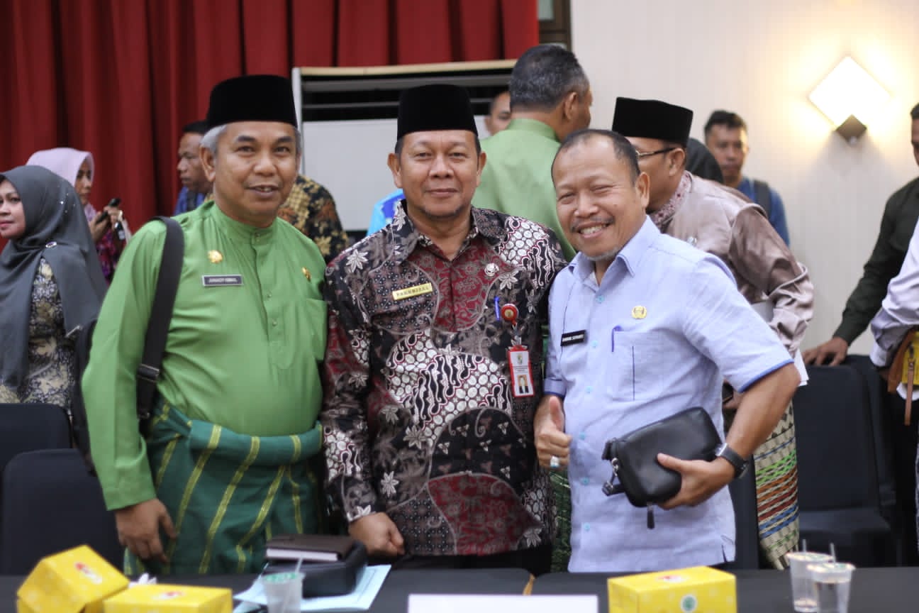 Sekda Bambang Pastikan Persediaan Sembako di Meranti Aman