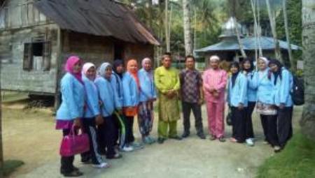 Harapkan Jadi Desa Wisata, Kades Sialang Jaya minta Dinas PUPR Rohul Bangun 7 Km Jalan ke Sungai Bungo