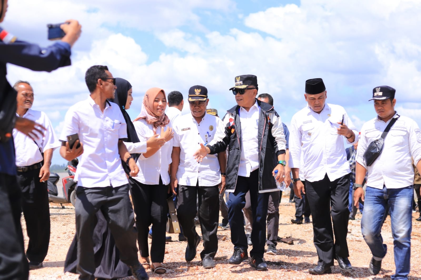 Pilkades di Meranti Ditunda Hingga 2025