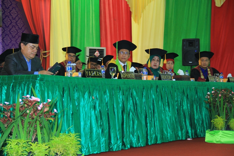 Galleri Foto Wisuda 614 Mahasiswa UNILAK ke-50 Tahun 2015