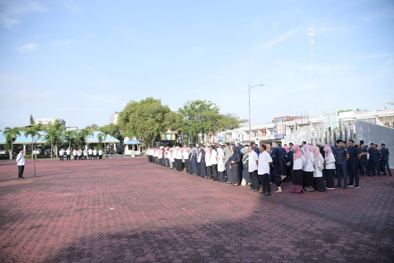 Pimpin Apel Perdana Pasca Libur Idul Fitri 1444 H, Bupati Minta ASN dan Honorer Tingkatkan Kinerja