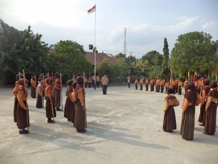 Tingkatkan Kecakapan, SD N04 Bungaraya Gelar Kepramukaan 