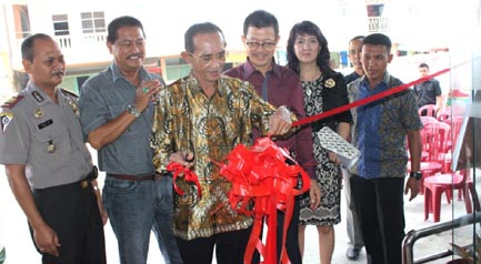 Fauzan Resmikan Grand Hotel Tembilahan