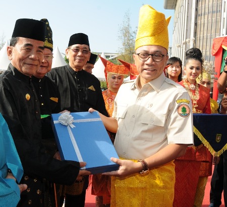  Gubernur Riau : â€œSoal RTRW, Saya Ingin Masyarakat Merasakan Manfaatnyaâ€