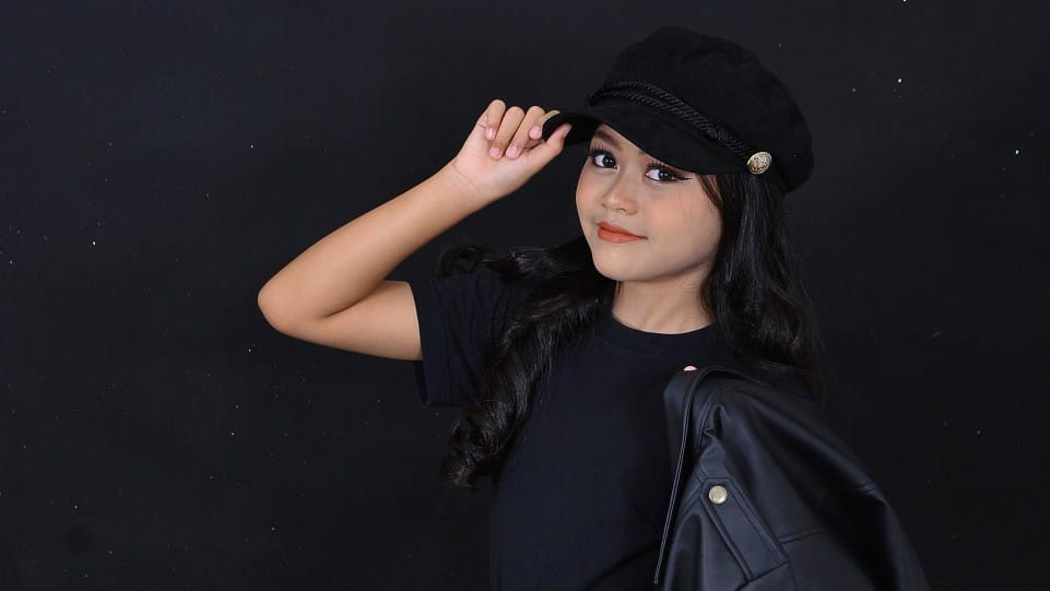 Vanya Wijaya Rilis 6 Lagu Inspiratif Lewat Mini Album