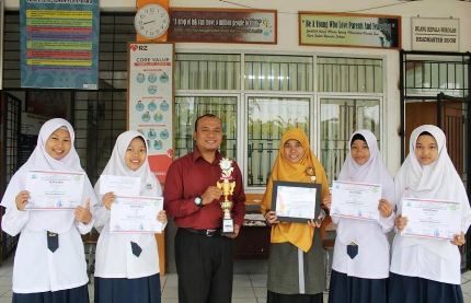 SMP Juara Pekanbaru Raih Juara 1 Bio Expo School Competion Tingkat Provinsi