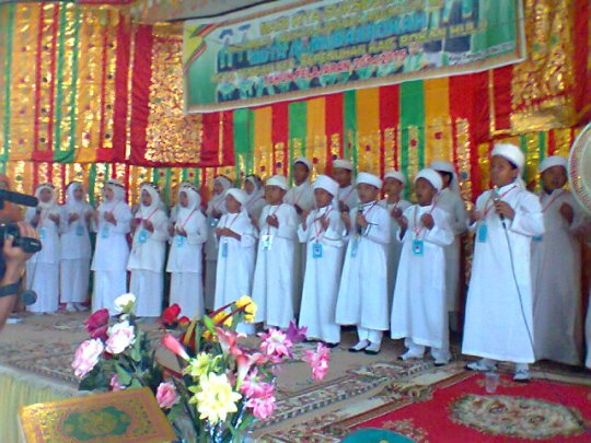 Khatam Alquran dan Wisuda MDTA Al-Mubarrokah Kota Tengah
