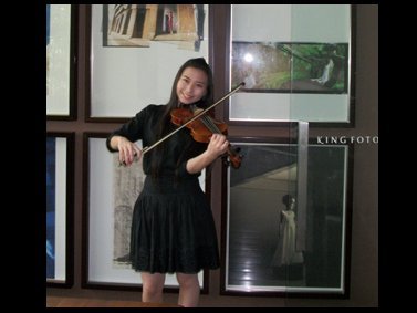 Cecilia Young Ingin Violin Makin Populer