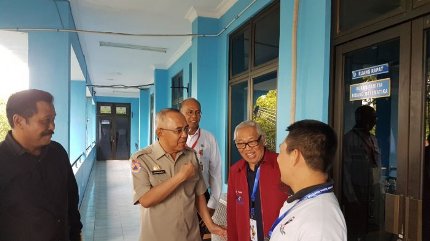 Gubri Tinjau OSN di SMAN 08	