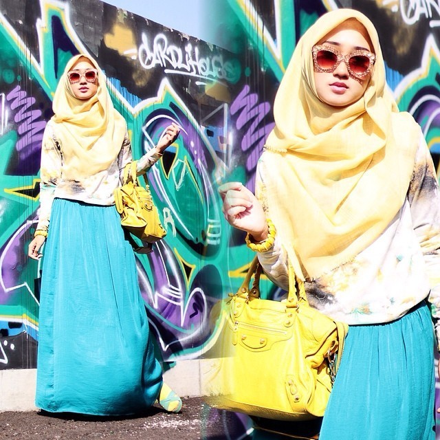 Trik Padu Padan Busana Muslim untuk yang Berpinggul Besar