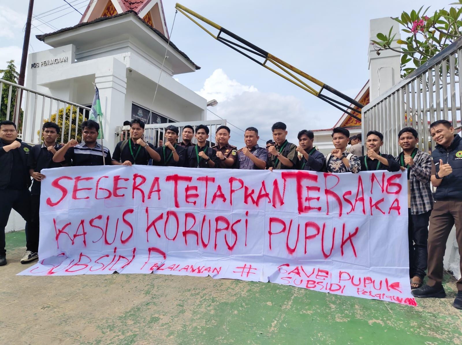 HMI Desak Kejari Pelalawan Tetapkan Tersangka Dugaan  Korupsi Pupuk