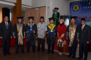 Asisten I Amir Faisal Hadiri Wisuda ke 17 STai Hubbul Wathan Duri