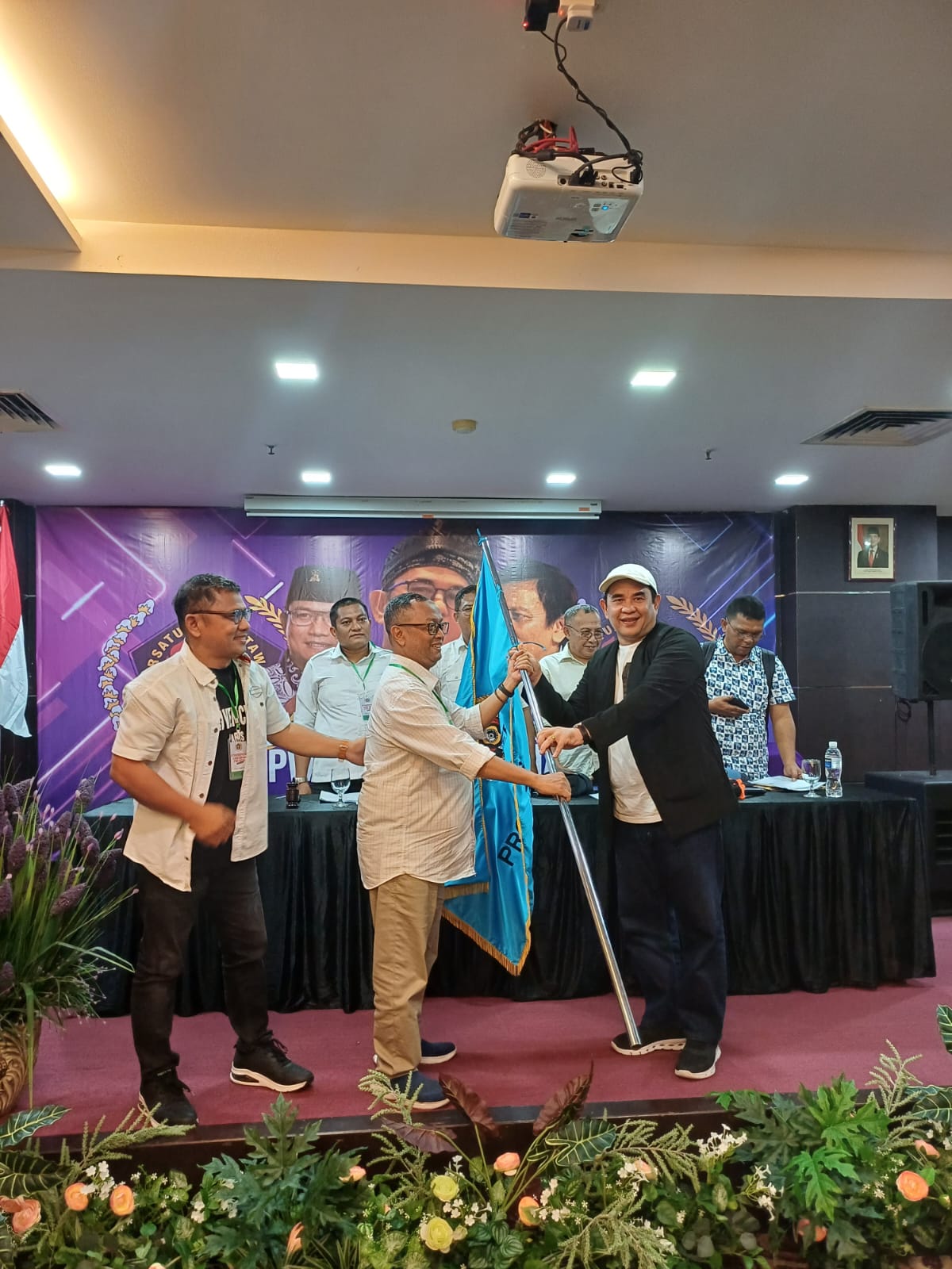 Duet Saibansah dan Parna Pimpin PWI Kepri Sisa Masa Bakti 2025-2028