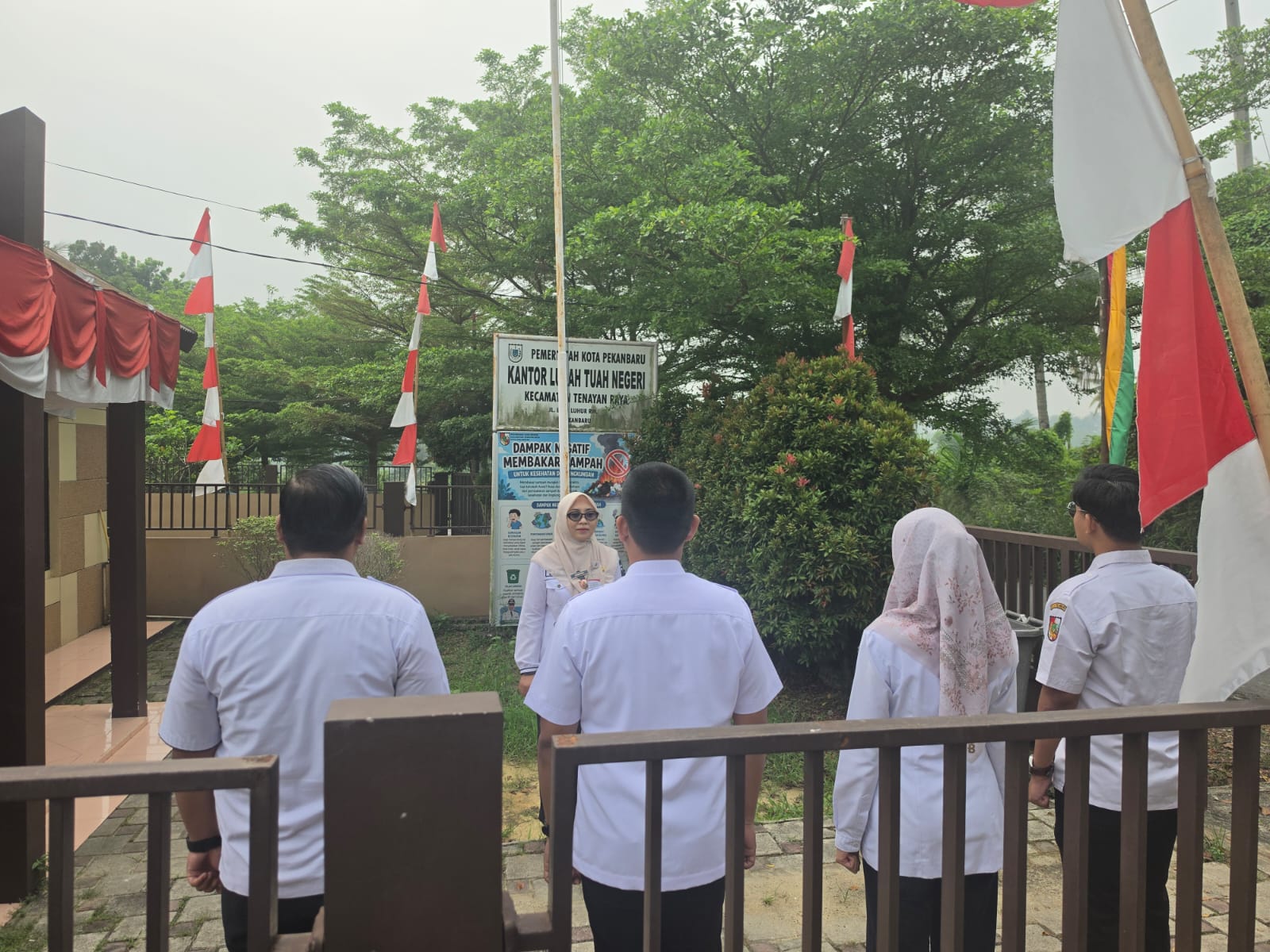 Perkuat Disiplin dan Pelayanan Publik, Kelurahan Tuah Negeri Rutin Gelar Apel Pagi