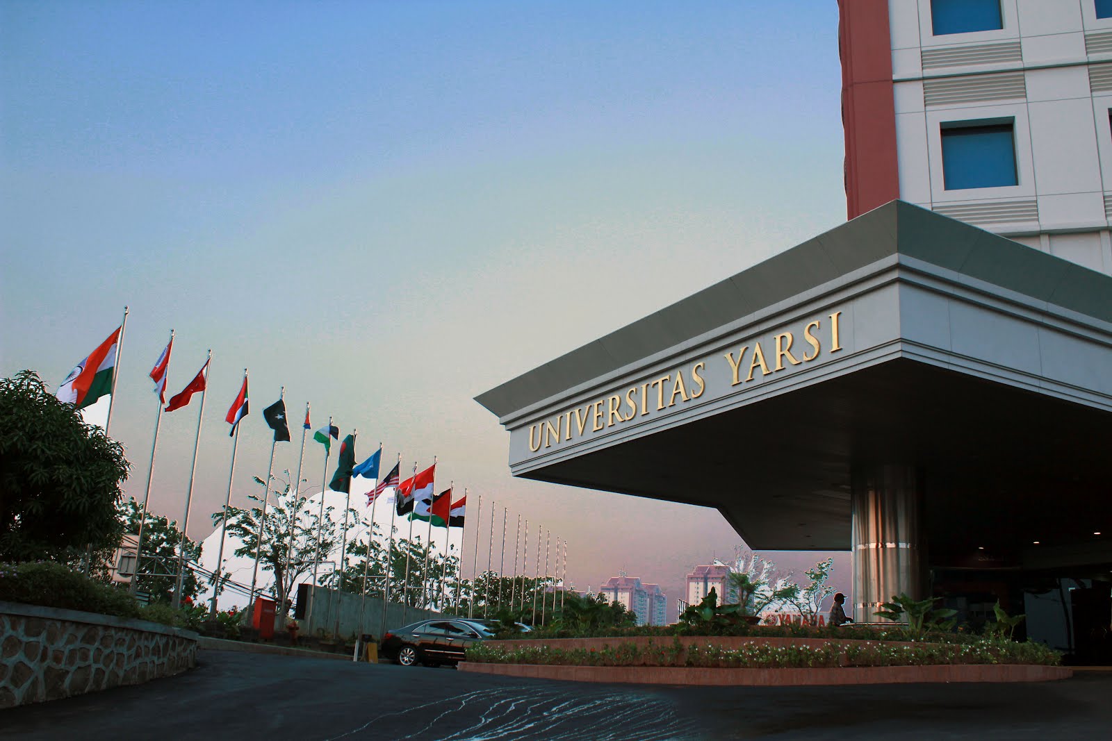 Bakti  Sosial  Communuty of Riau Student Fakultas Kedokteran Universitas YARSI Jakarta di Inhu