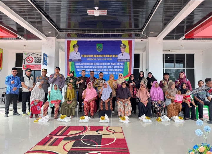 BAZNAS Rohil Bantu 1.030 Sembako kepada Mustahik di Palika