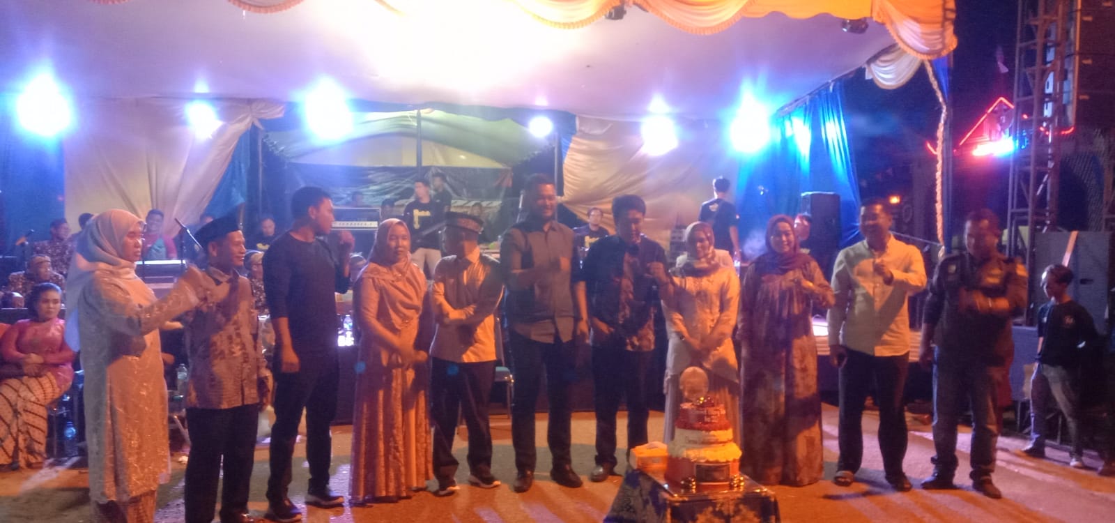 Malam Hiburan Rakyat Sempena HUT RI Ke-78 Dan HUT Labuhan Tangga Baru Ke-20 Berjalan Sukses