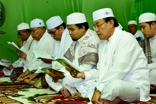 Bupati HM. Wardan hadiri Haul Akbar Syekh Abdul Qadir Al-Jaelani 1438H