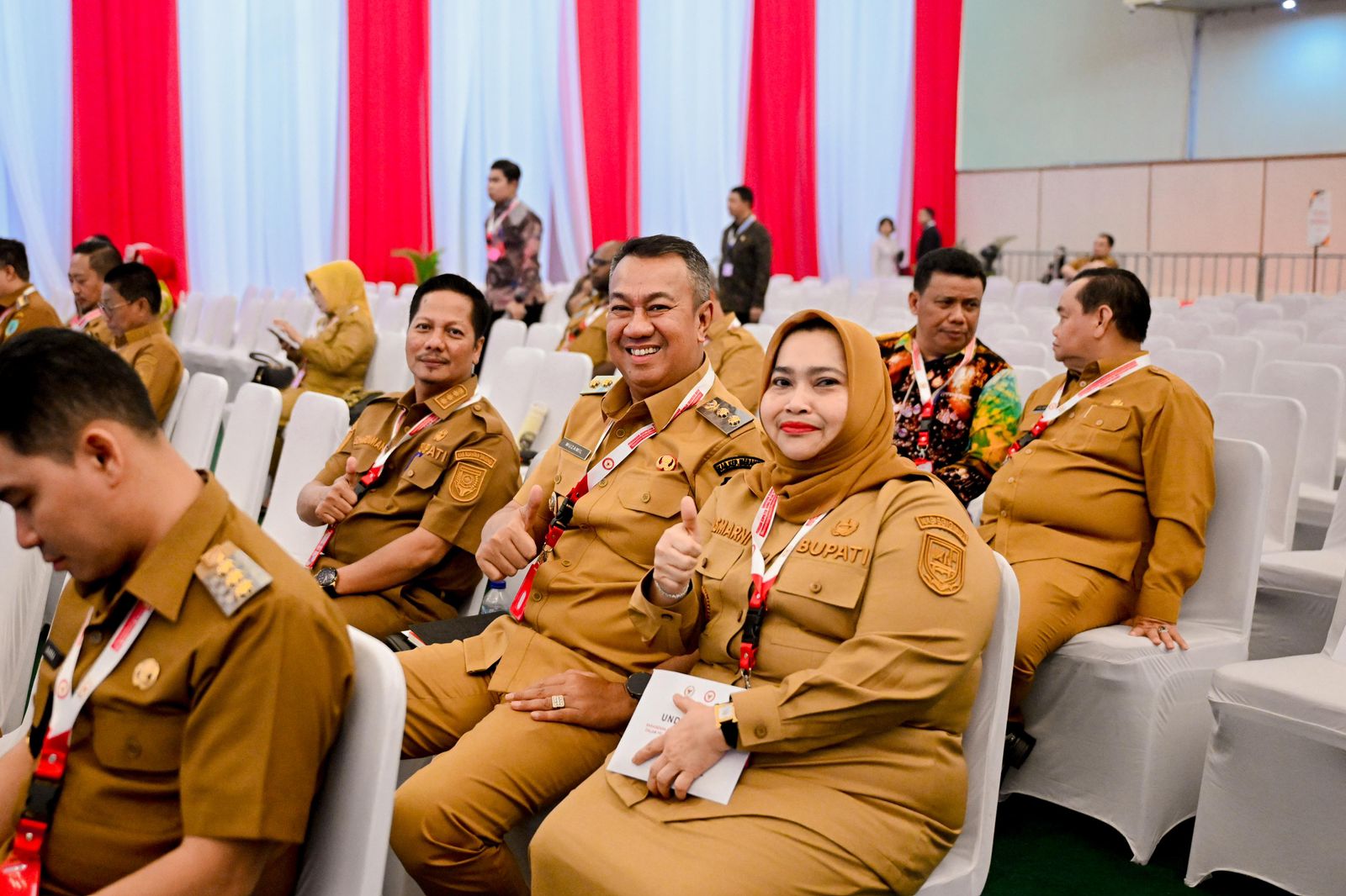 Bahas Tantangan Geopolitik dan Penguatan Ideologi Pancasila Bupati Kasmarni Ikuti Sarasehan Nasional