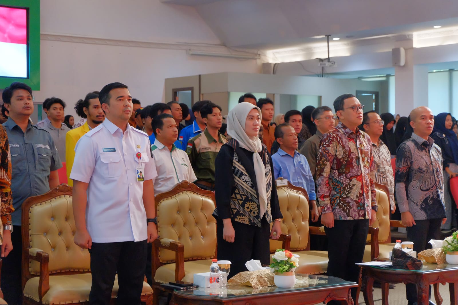 Kadisnakertrans Riau  Dampingi Menteri PMI Abdul Kadir Kardin Hadiri Kuliah Umum di UIR