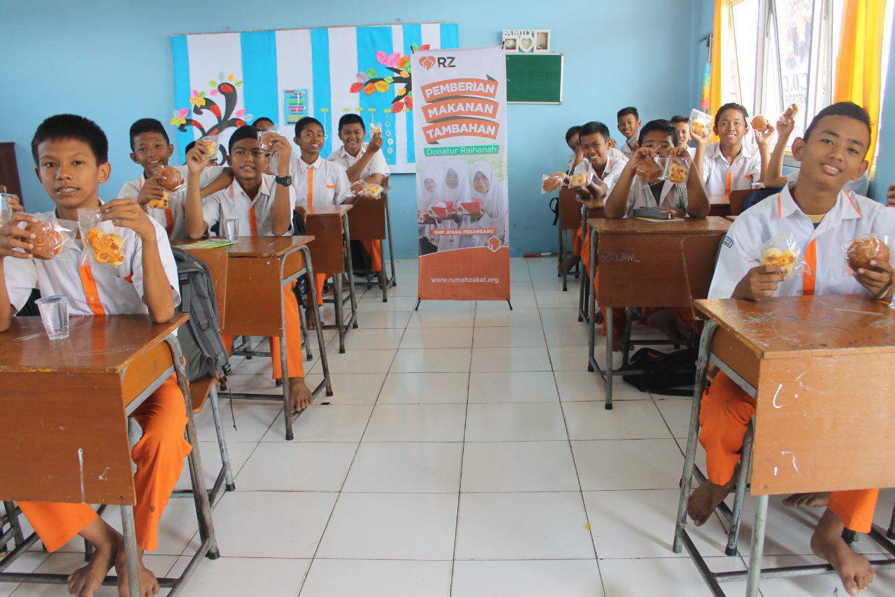 Siswa SMP Juara Pekanbaru Sehat dengan Gizi Juara