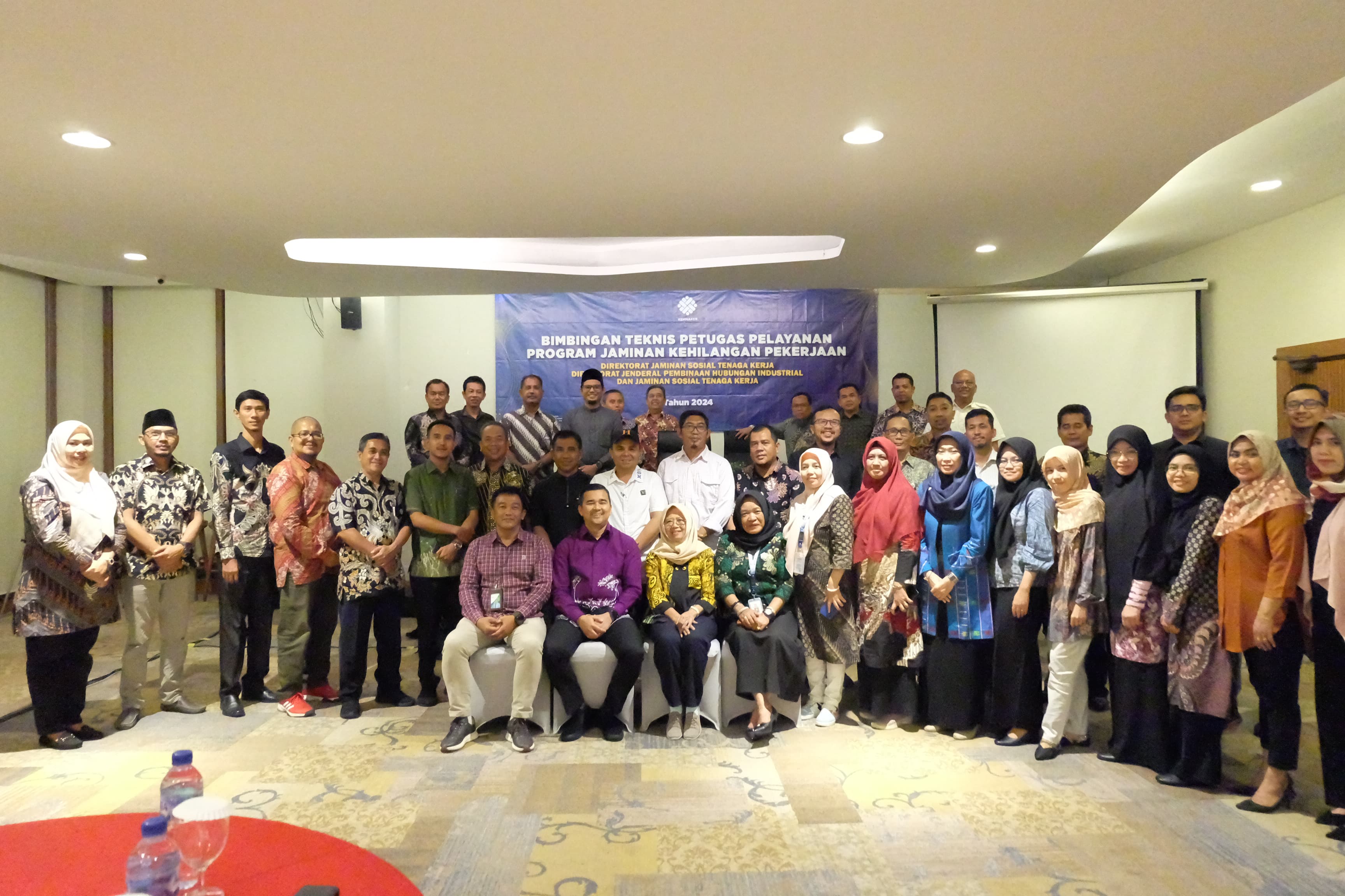 Lindungi Pekerja, Kemenaker  RI Gelar Bimtek Program JKP di Riau