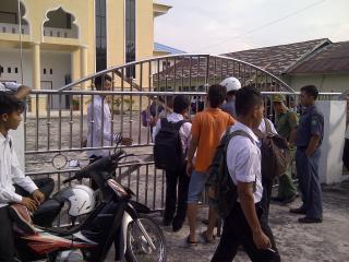 Dosen AKNB Mogok Ngajar, Mahasiswa Terancam Gagal Ujian Semester