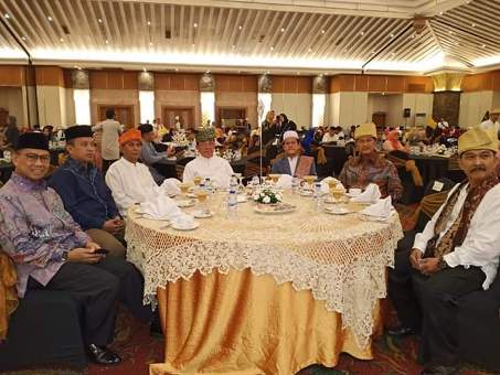 Buka Puasa Bersama KKIH Jakarta, Bupati Inhil Paparkan Program Pembangunan