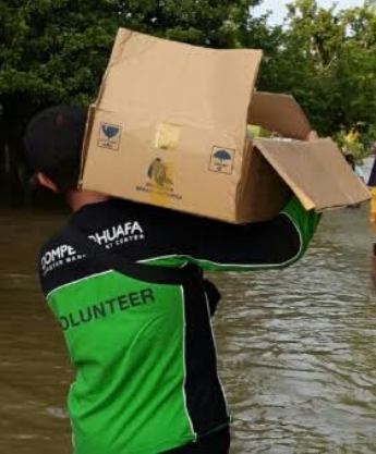 Korban Banjir Kampar Bersyukur Menerima Bantuan Para Dermawan Melalui Dompet Dhuafa Riau