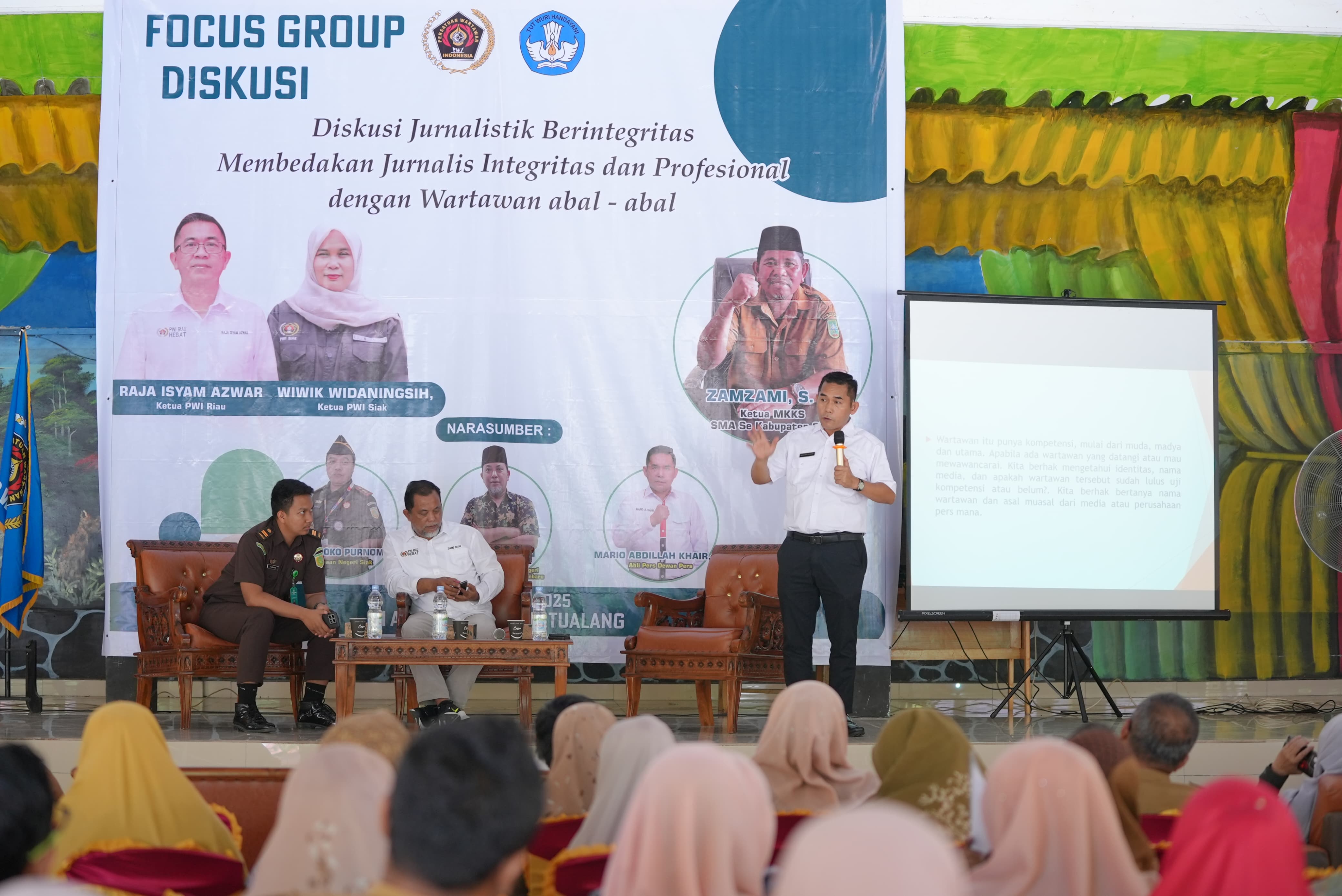 PWI Siak Taja Diskusi Jurnalistik Berintegritas, Bagikan Hadapi Wartawan Abal - Abal