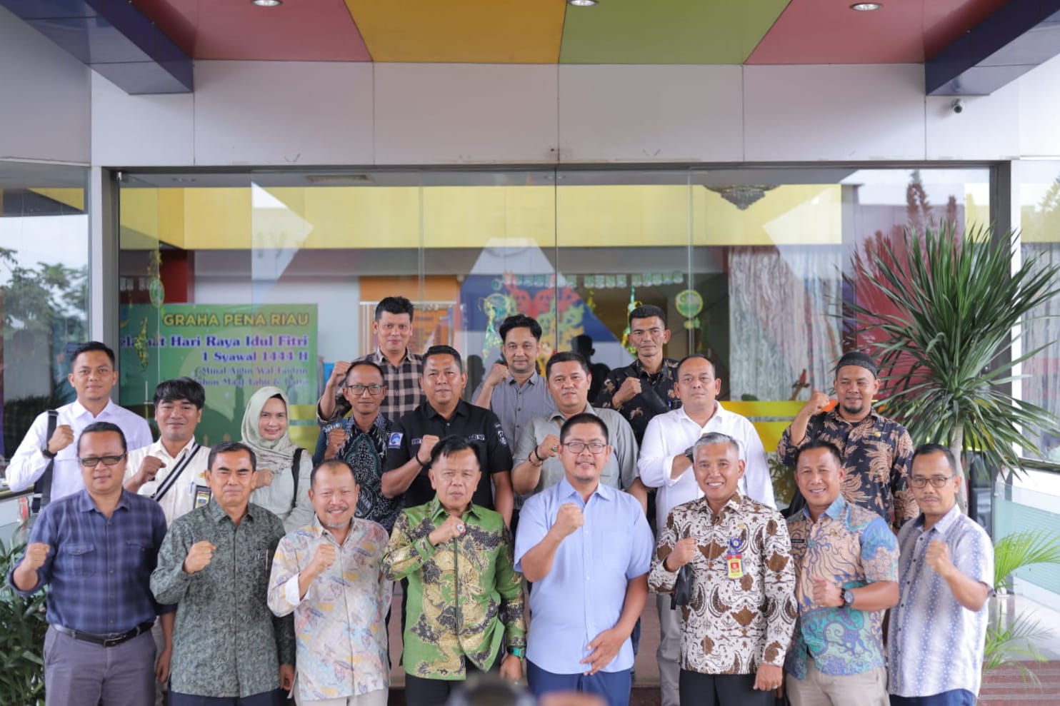 Plt . Bupati Asmar Sambangi Riau Pos