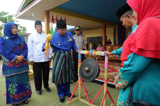 Stand Pameran Meriahkan Pembukaan Pawai Taaruf MTQ Tempuling