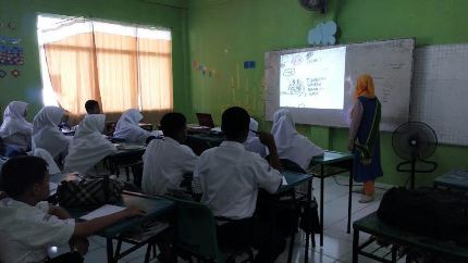 Michiko Duta Lingkungan Pekanbaru Laksanakan Ugrading di SMP Juara Pekanbaru