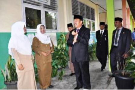 Bupati Herliyan Tinjau Pelaksanaan US di Beberapa Sekolah