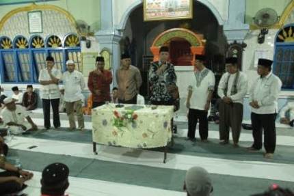 Azis Zaenal : Doakan Kami 