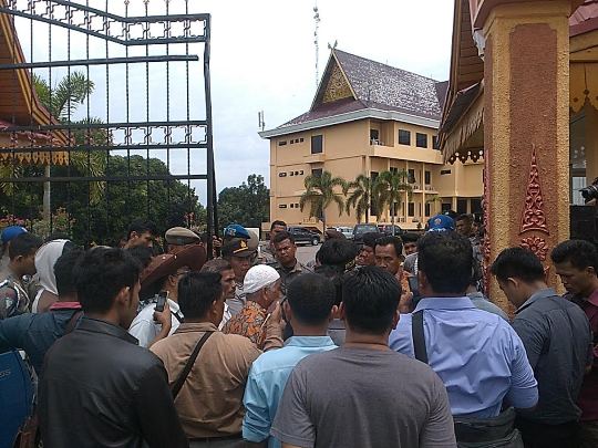 Dana Sertifikasi Guru diduga  Diselewengkan, Sejumlah Aktivis Gelar Aksi Menyuarakan Hak Guru