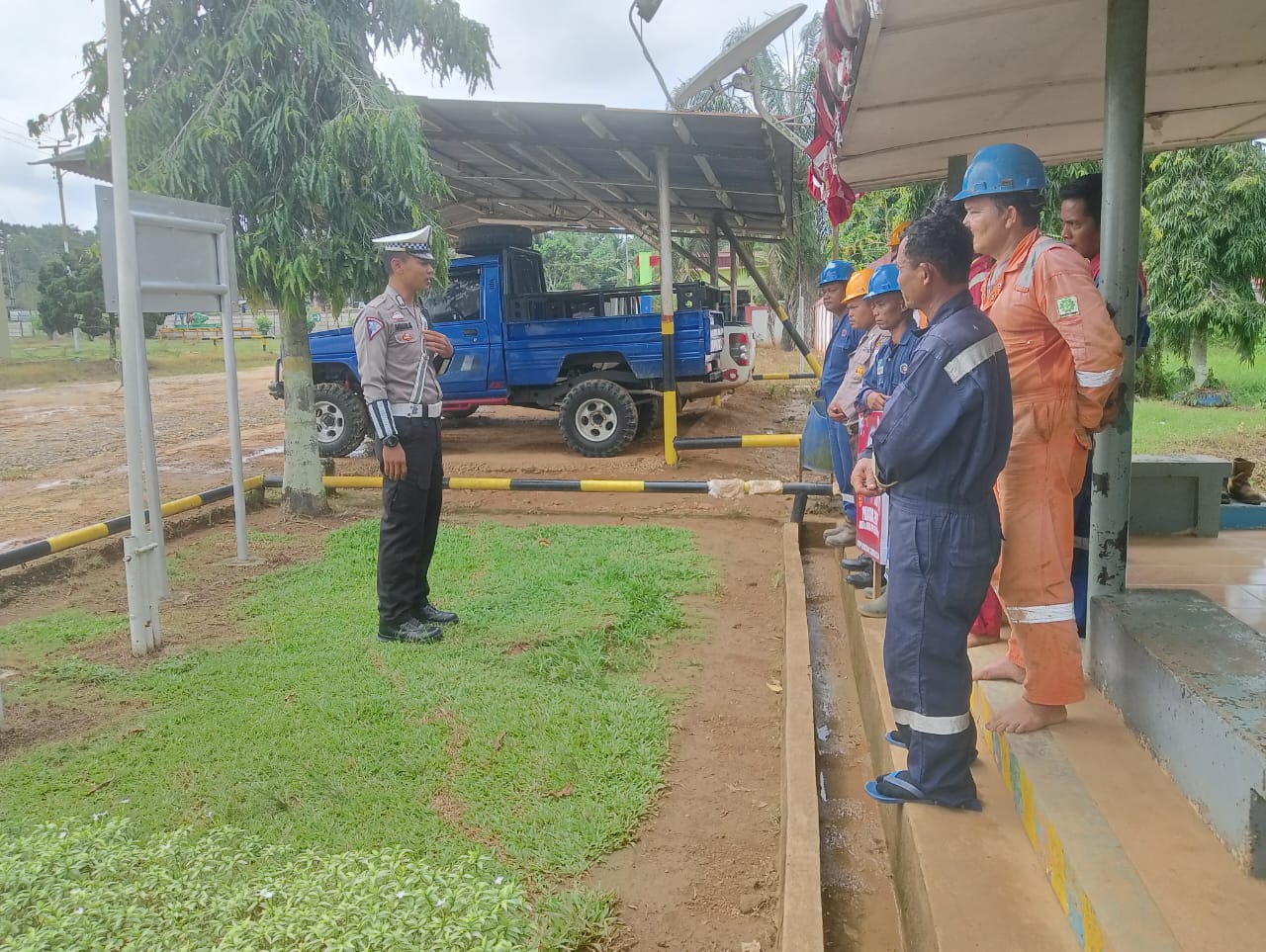 Satlantas Polres Pelalawan Sambang Masyarakat, Sosialisasikan Kamtibmas dan Pilkada Damai 2024