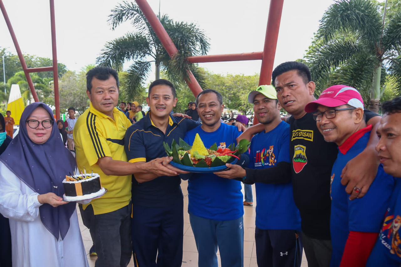 Sesama Anggota PWI Ribut Di Acara Jalan Sehat, Wabup Bagus Santoso Kena Prank Kapolres dan Ketua PWI