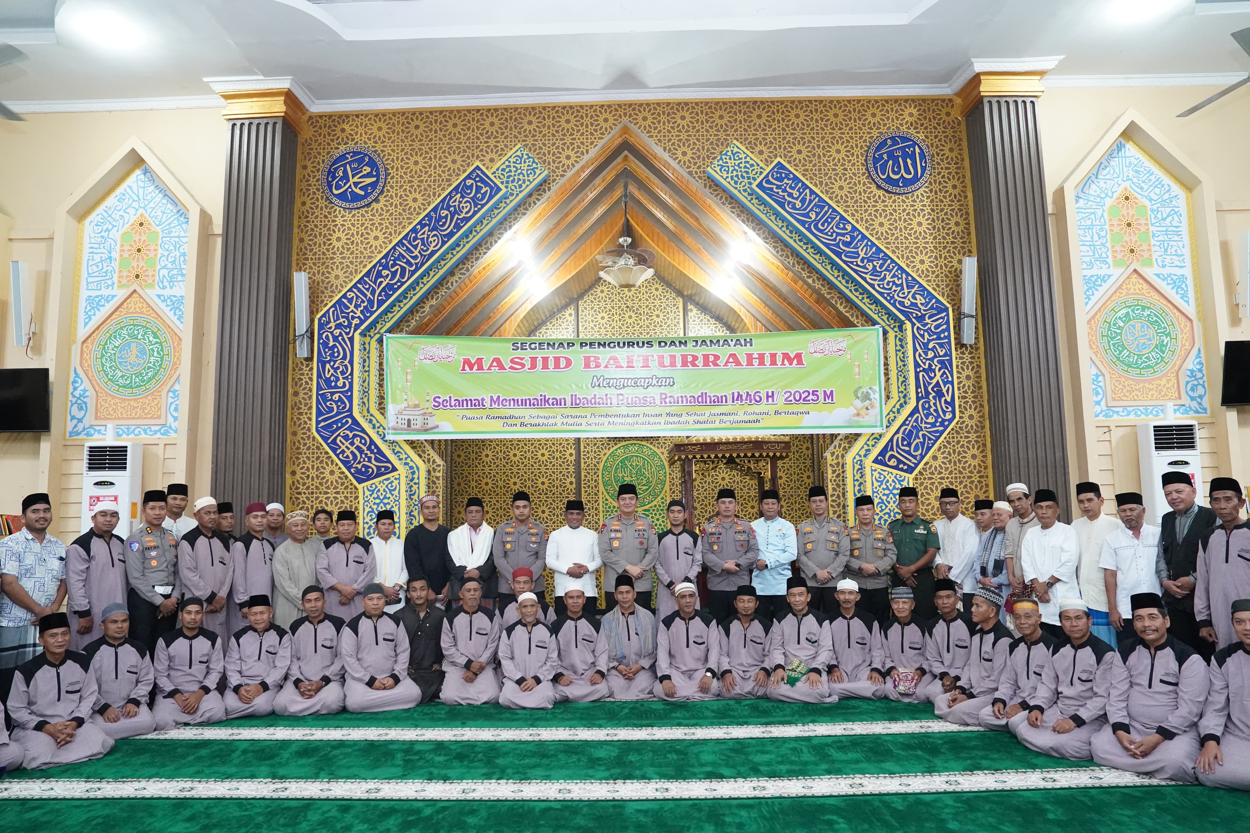 Kapolda Riau Irjen Pol Muhammad Iqbal Safari Ramadhan di Pelalawan: Jalin Silaturahmi dan Jaga Kamtibmas