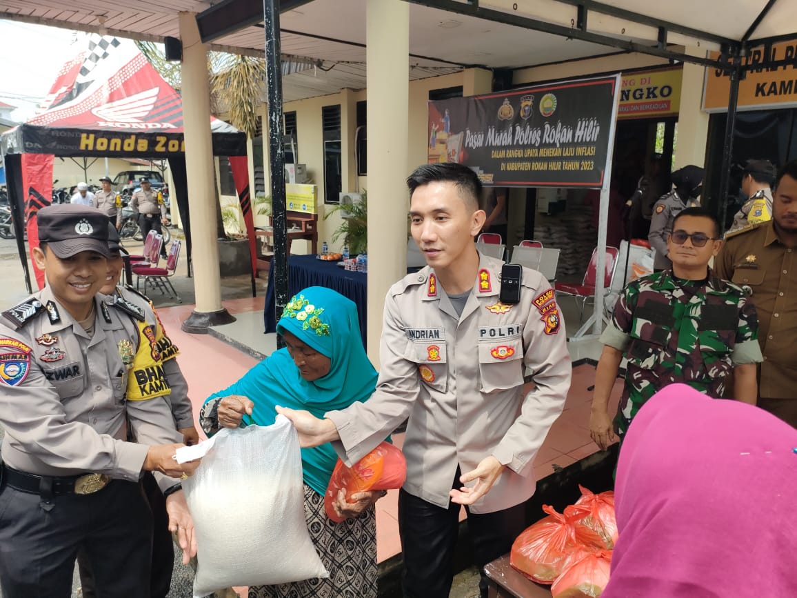Tekan Laju Inflasi, Polres Rohil Gelar Pasar Murah di Bagansiapiapi