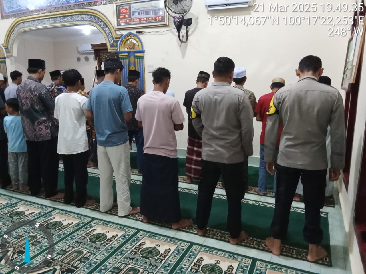 Kegiatan Tarawih Keliling Polsek Simpang Kanan Bangun Silaturahmi dan Kondusivitas
