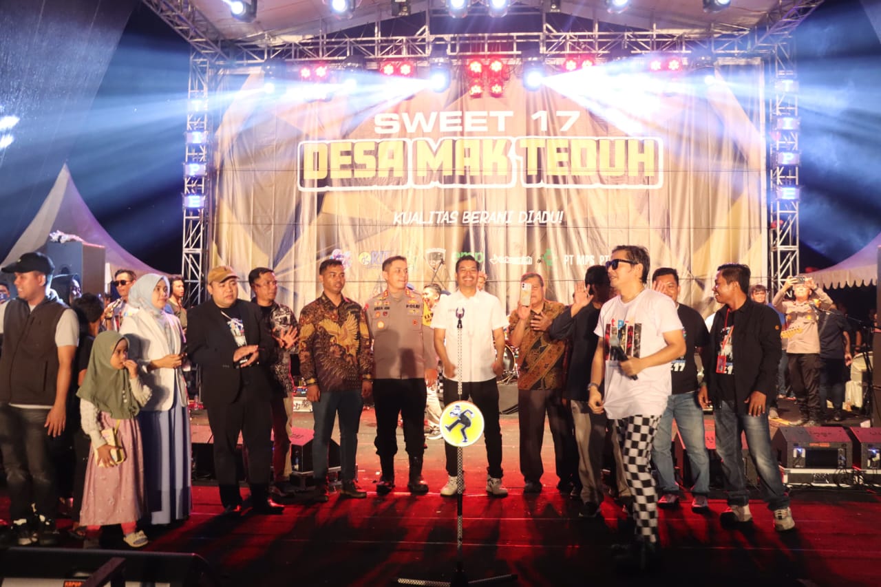 Kapolres Pelalawan Pimpin Pengamanan Konser Artis Ibukota pada Helat ke 17 Desa Mak Teduh