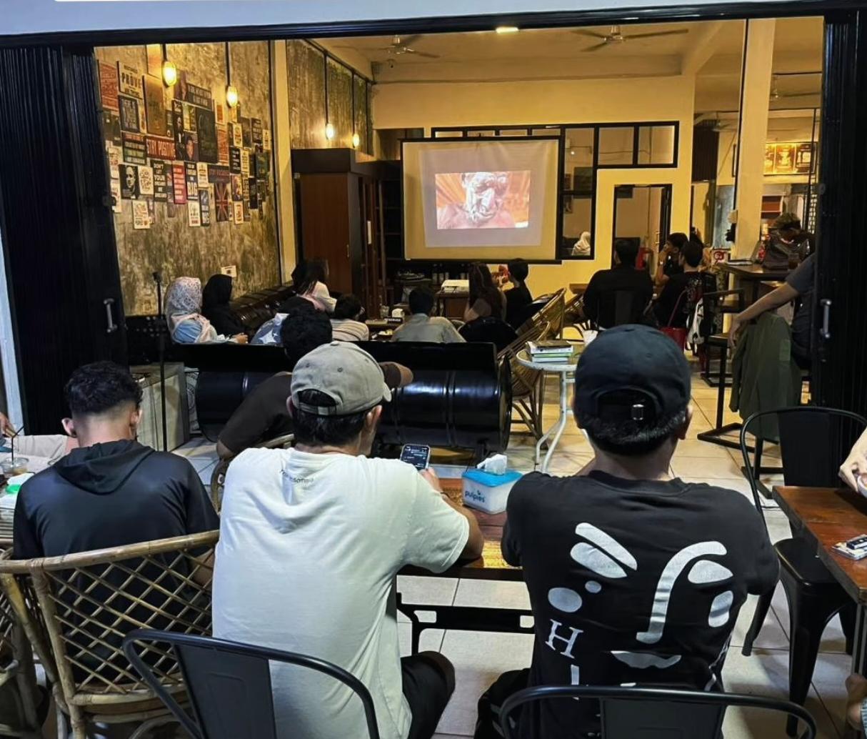 Nobar dan Diskusi Film “Pesta Babi” di Pangkalan Kerinci Jadi Ruang Literasi dan Kritik Sosial