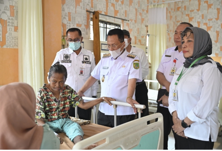 Sidak RSUD dr.Pratomo, Bupati : Melayani Dengan Lemah Lembut Adalah Obat