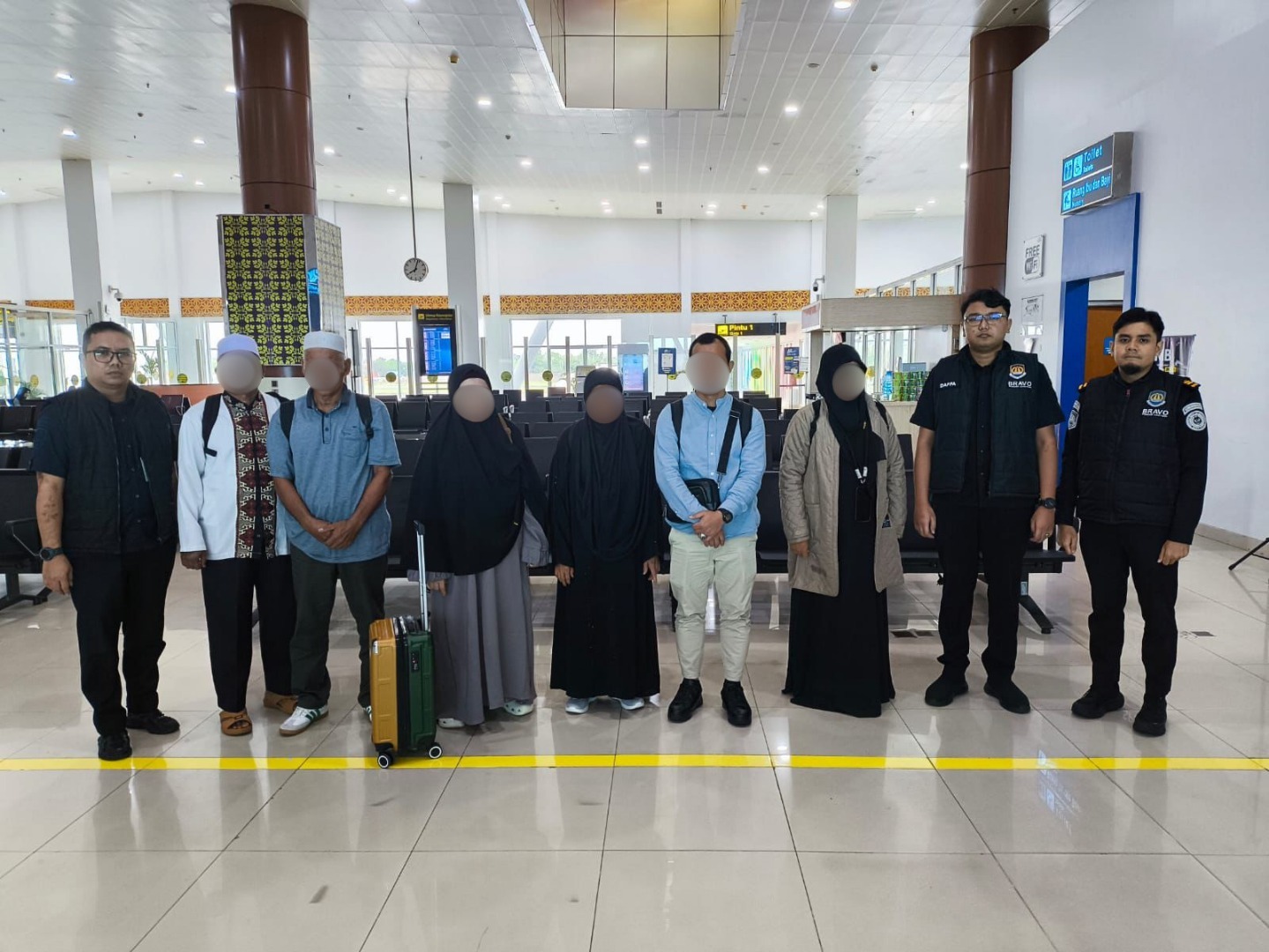 Kantor Imigrasi Pekanbaru Menunda Keberangkatan Enam Calon Jemaah Haji Nonprosedural*