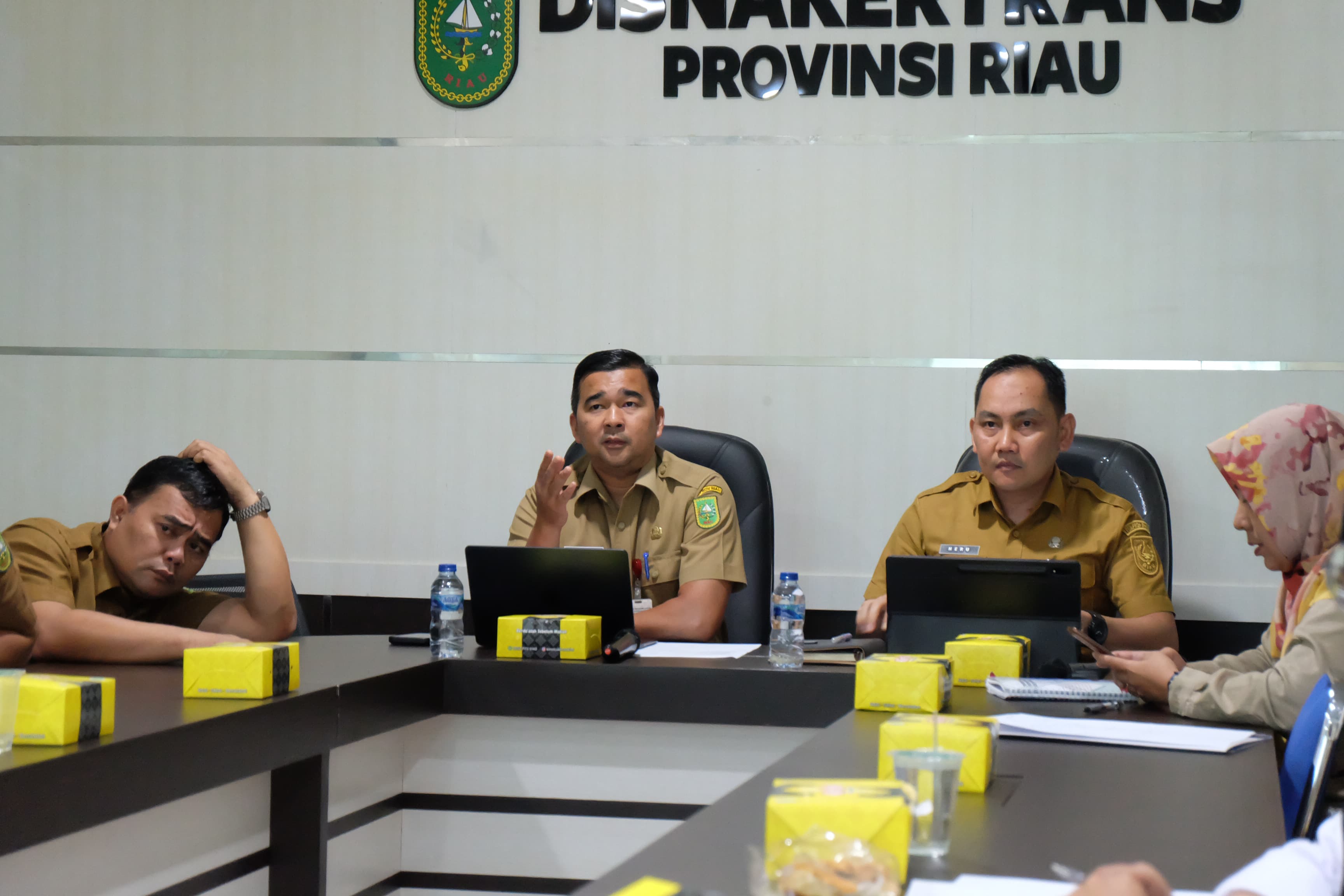 Disnakertrans Riau Perkuat Pelayanan Informasi Publik dan Dokumentasi
