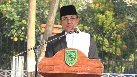 Jadi Khotib Shalat Ied Adha, Bupati Inhil: Ini Momentum Mengenang Sejarah Islam Tentang Pengorbanan