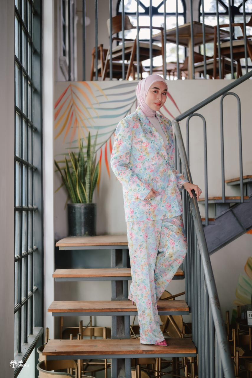 Sukses di Fashion, Shella O Jaga Popularitas di Industri Musik Lewat Rilis Album Lagu dalam Kemasan Baru